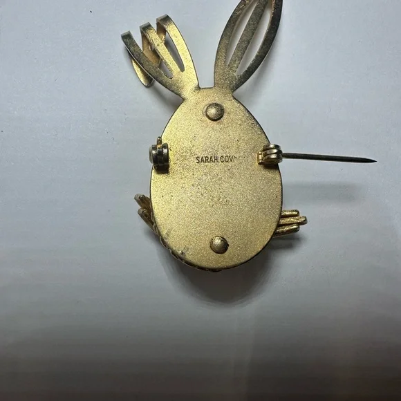 Vintage Sarah Coventry Winking Bunny Brooch - Picture 2 of 2
